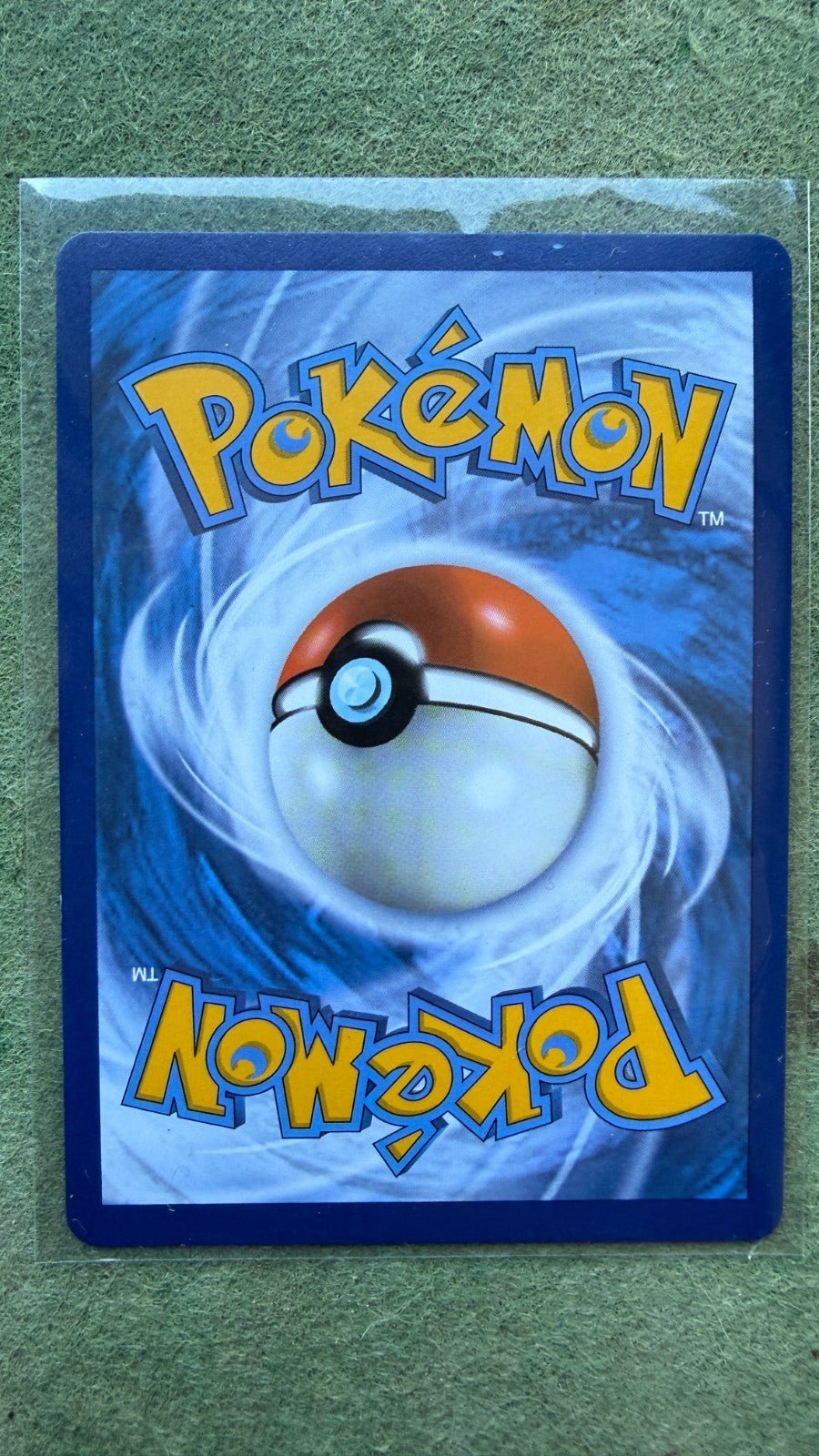 Pokemon TCG Rayquaza v Evolving Skies Holo Ultra Rare Full Art 194/203 NM -