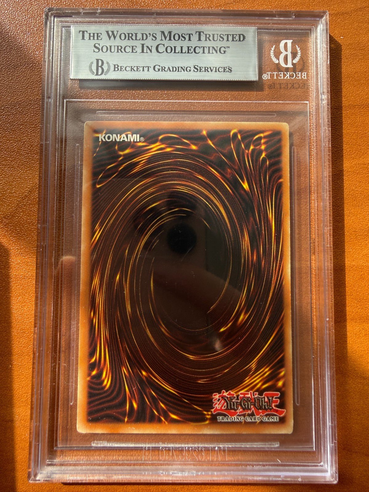 Yugioh Blue Eyes White Dragon BPT 009 Collector's Tin Card BGS 8