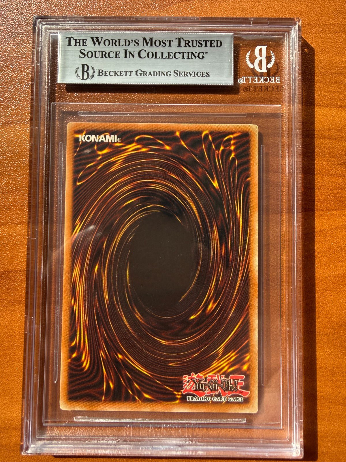 Yugioh Blue Eyes White Dragon BPT 009 Collector's Tin Card BGS 9