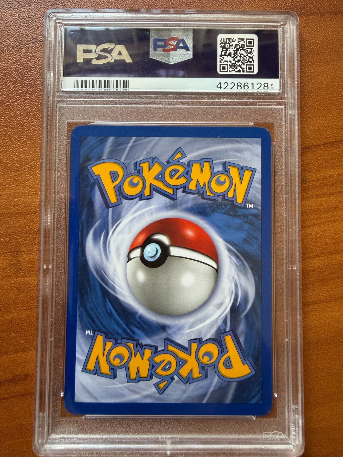 2002 POKEMON EXPEDITION 124 PIKACHU-REVERSE FOIL PSA 9