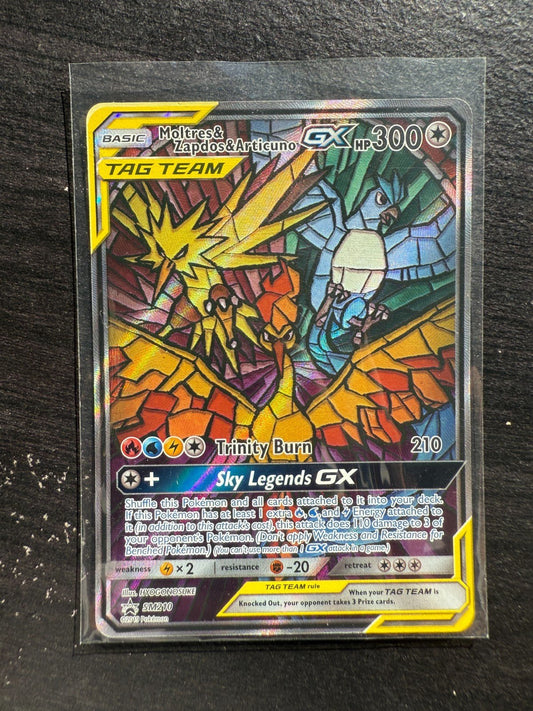 2019 Pokemon Sun & Moon Hidden Fates Moltres Zapdos Articuno ETB Promo SM210 NM