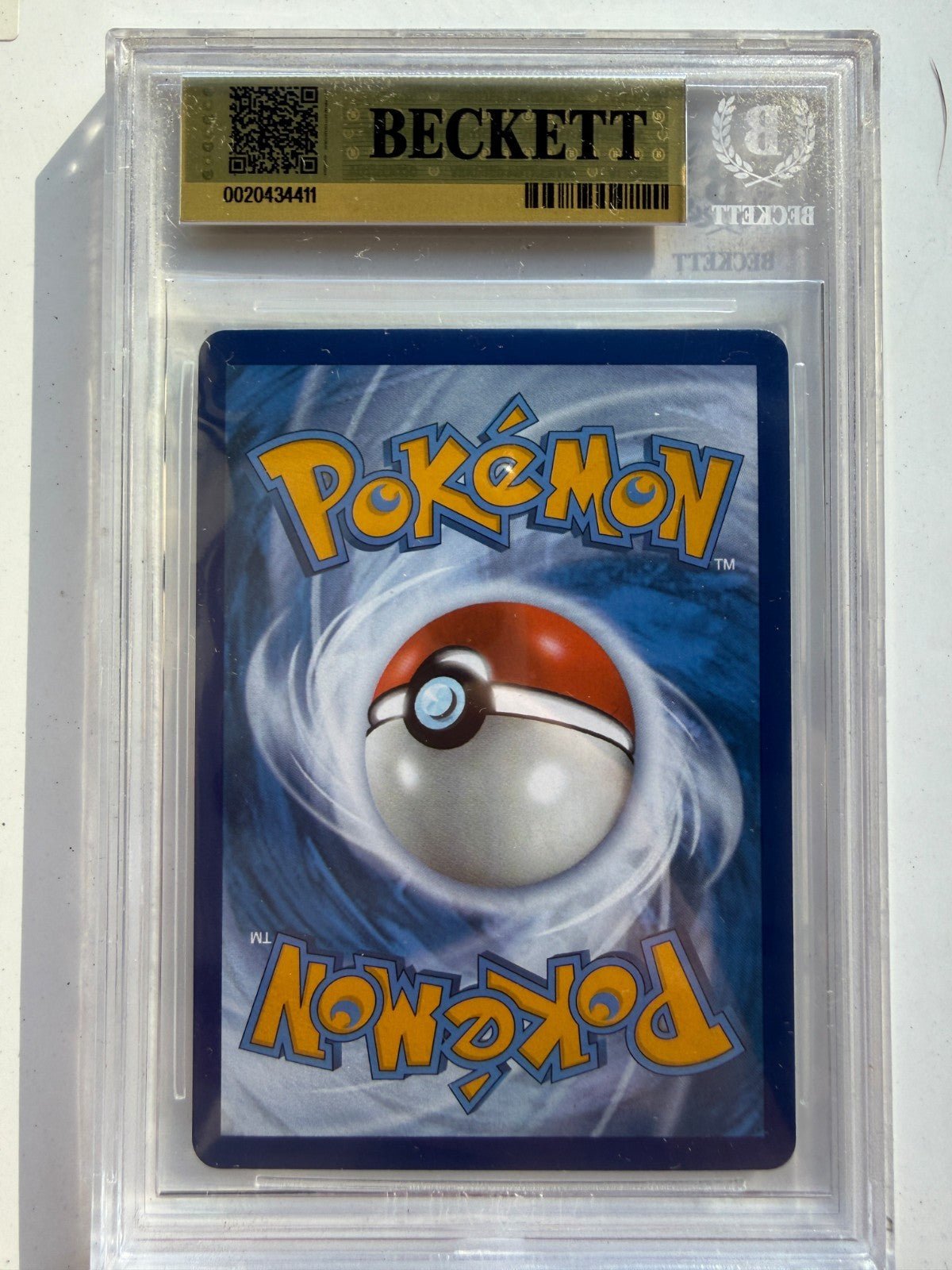 2021 Pokemon SWSH Evolving Skies Sylveon VMAX 212/203 BGS 9.5