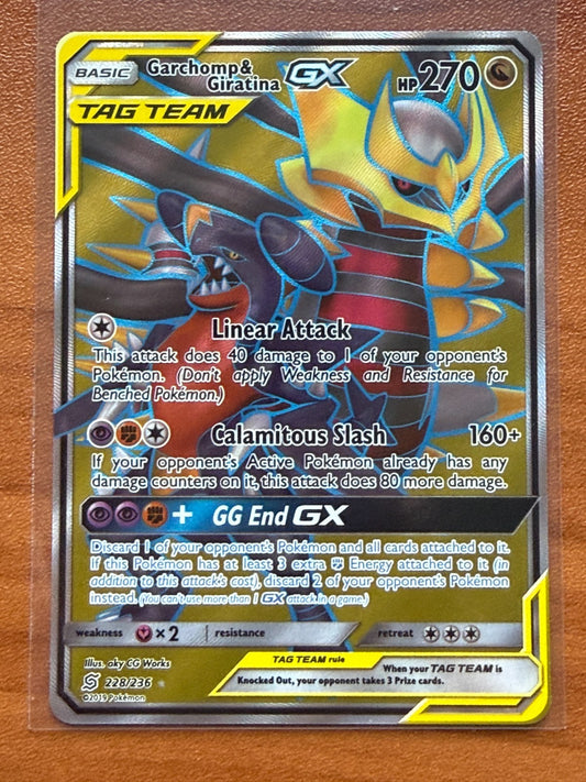 Garchomp & Giratina GX (Full Art) 228/236 Sm-Unified Minds Holo NM