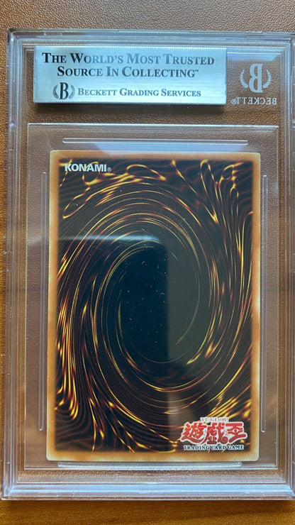 YUGIOH BLUE-EYES WHITE DRAGON 1ST SDK-001 ASIAN ENGLISH BGS 8