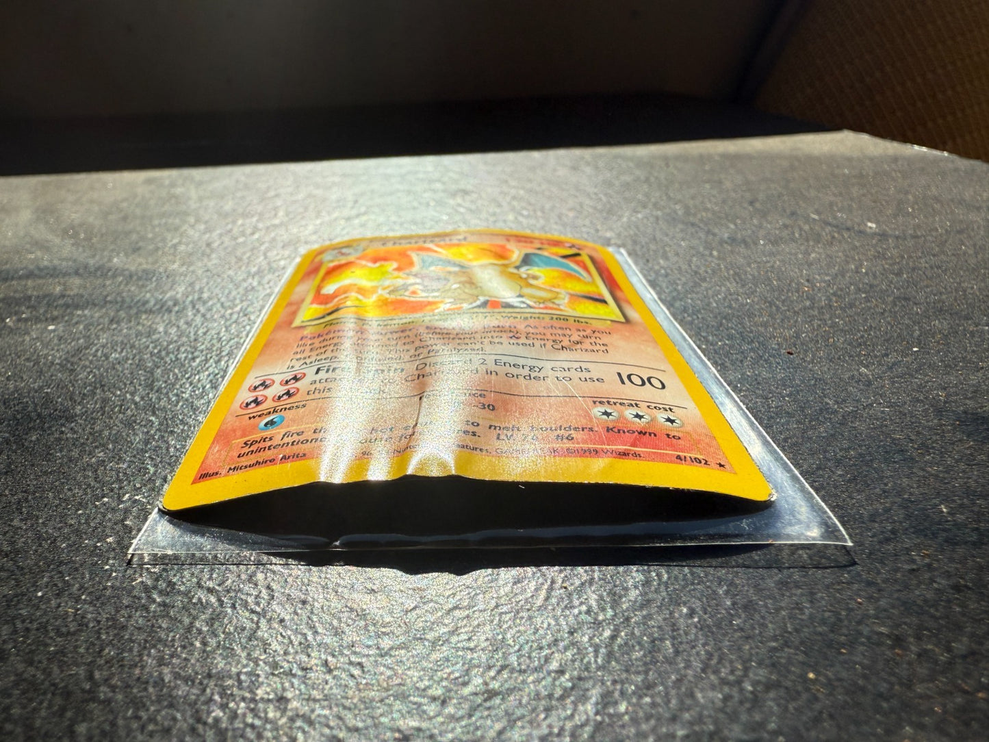 Charizard 4/102 Base Set Unlimited Holo Rare Vintage 1999 WOTC Pokemon HP-DMG