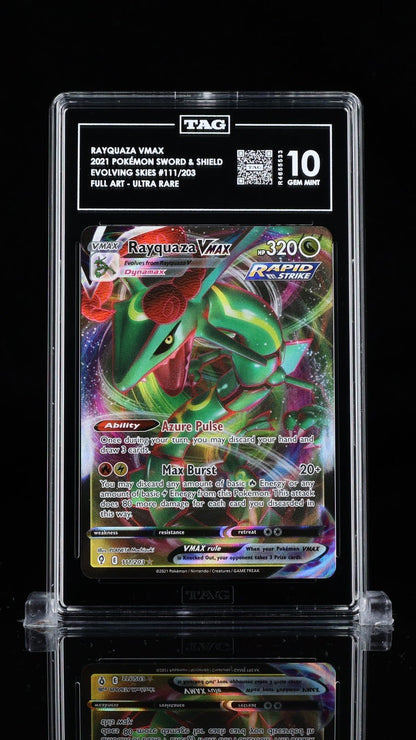 Pokemon Rayquaza VMAX 111/203 TAG 10 Evolving Skies