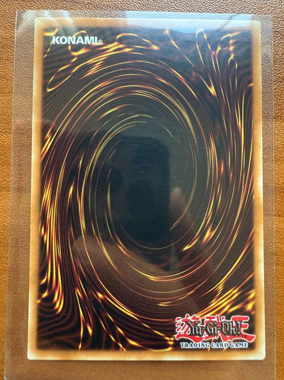 Yugioh Blue - Eyes White Dragon (Ghost Rare) GFP2 - EN175 Ghosts from the Past NM