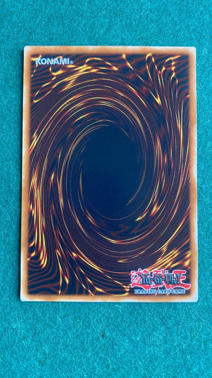 Yugioh - Blue - Eyes White Dragon JMP - 001 Shonen Jump Ultra Rare NM
